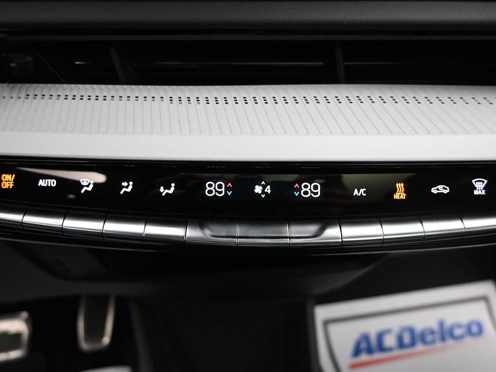 New 2025 Cadillac Optiq Sport 2 w/ LPO, ONYX Package image 14