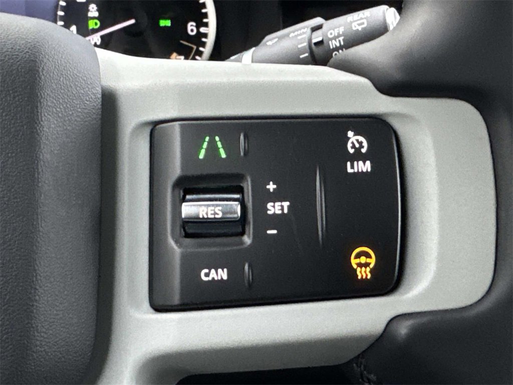 Used 2023 Land Rover Defender 110 S image 26