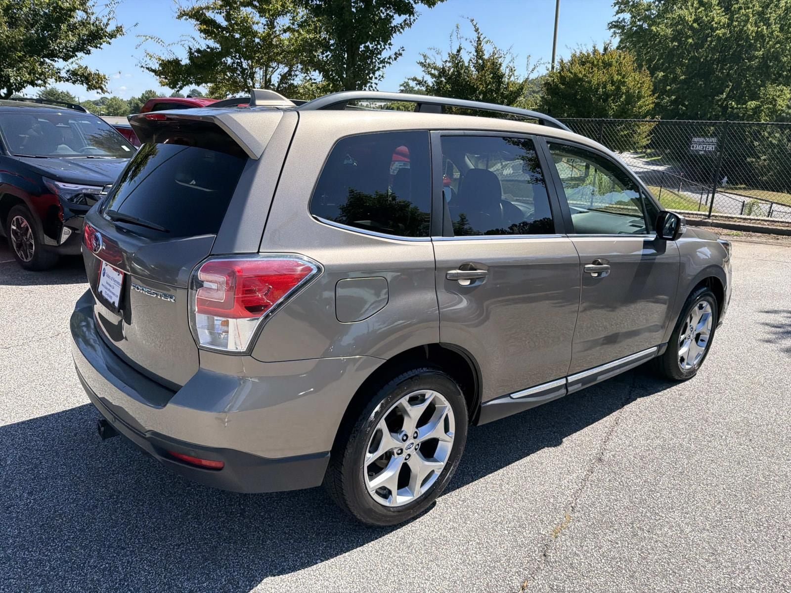 Used 2017 Subaru Forester 2.5i Touring AWD/4WD image 7