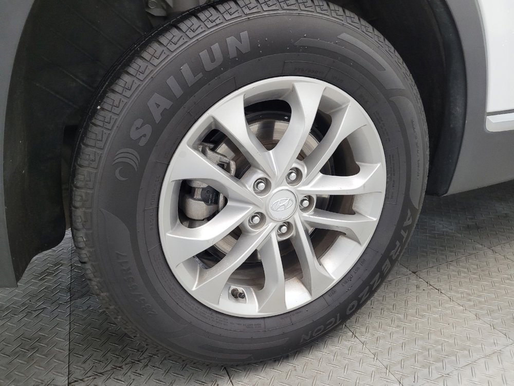 Used 2020 Hyundai Santa Fe SEL image 31