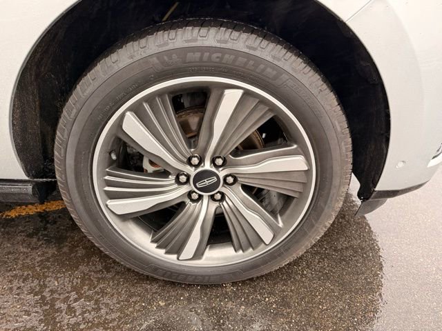 Used 2019 Lincoln Navigator L Reserve AWD/4WD image 13