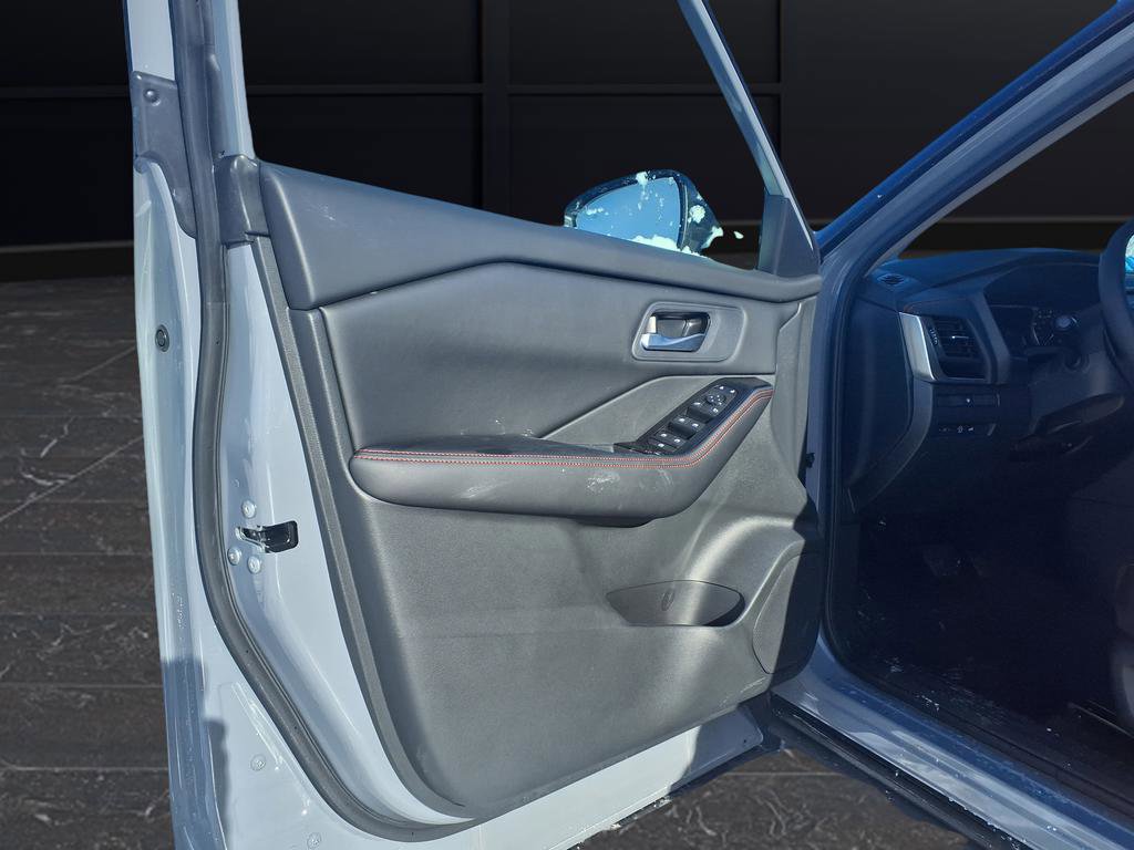 New 2026 Nissan Rogue SV image 52