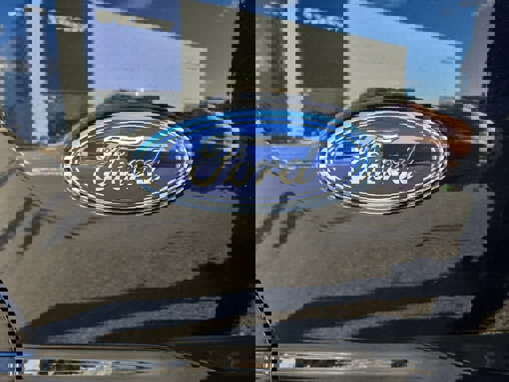 Used 2022 Ford F150 Lightning Lariat w/ Equipment Group 511A High image 9