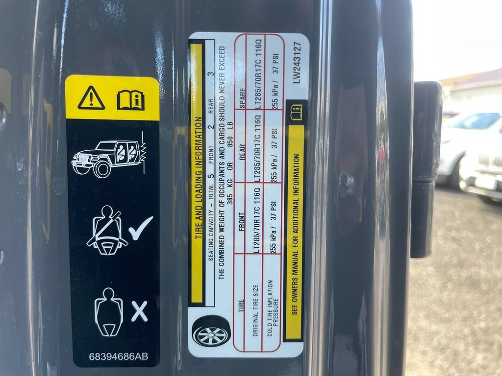 Used 2020 Jeep Wrangler Unlimited Rubicon AWD/4WD image 33