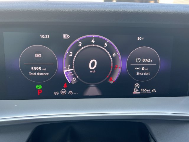 Used 2025 Volkswagen Tiguan SE AWD/4WD image 19