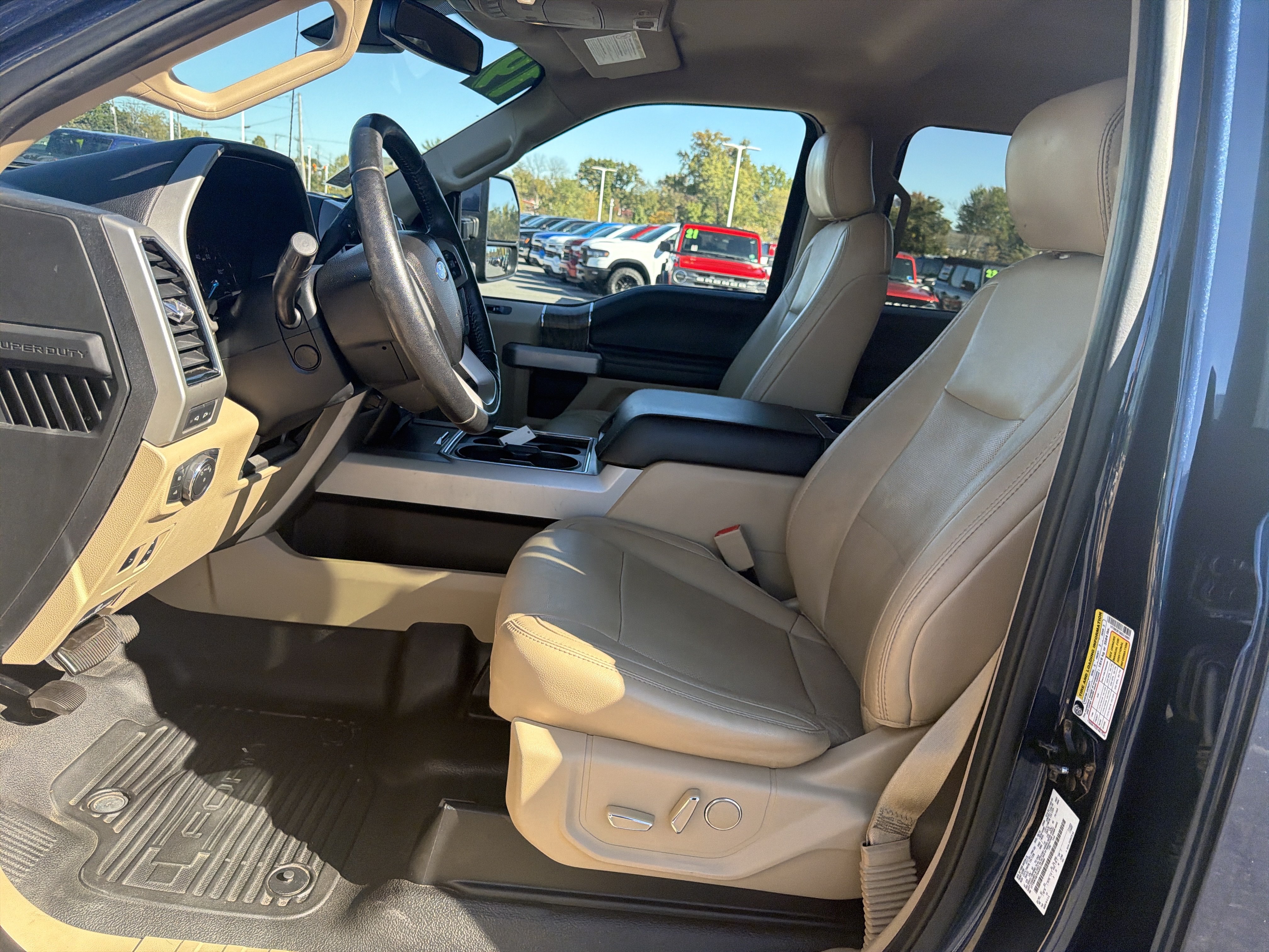 Used 2019 Ford F350 Lariat w/ Lariat Ultimate Package AWD/4WD image 12