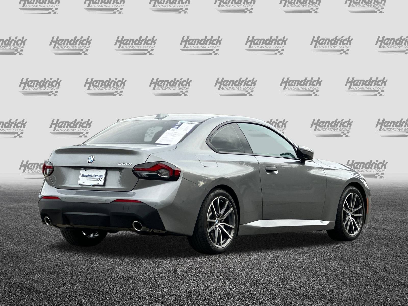 Used 2025 BMW 230i Coupe w/ Premium Package image 5