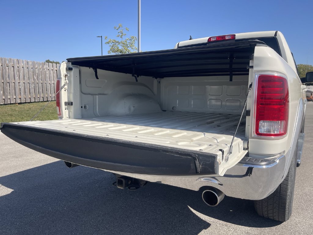 Used 2018 RAM 1500 Laramie w/ Convenience Group AWD/4WD image 14