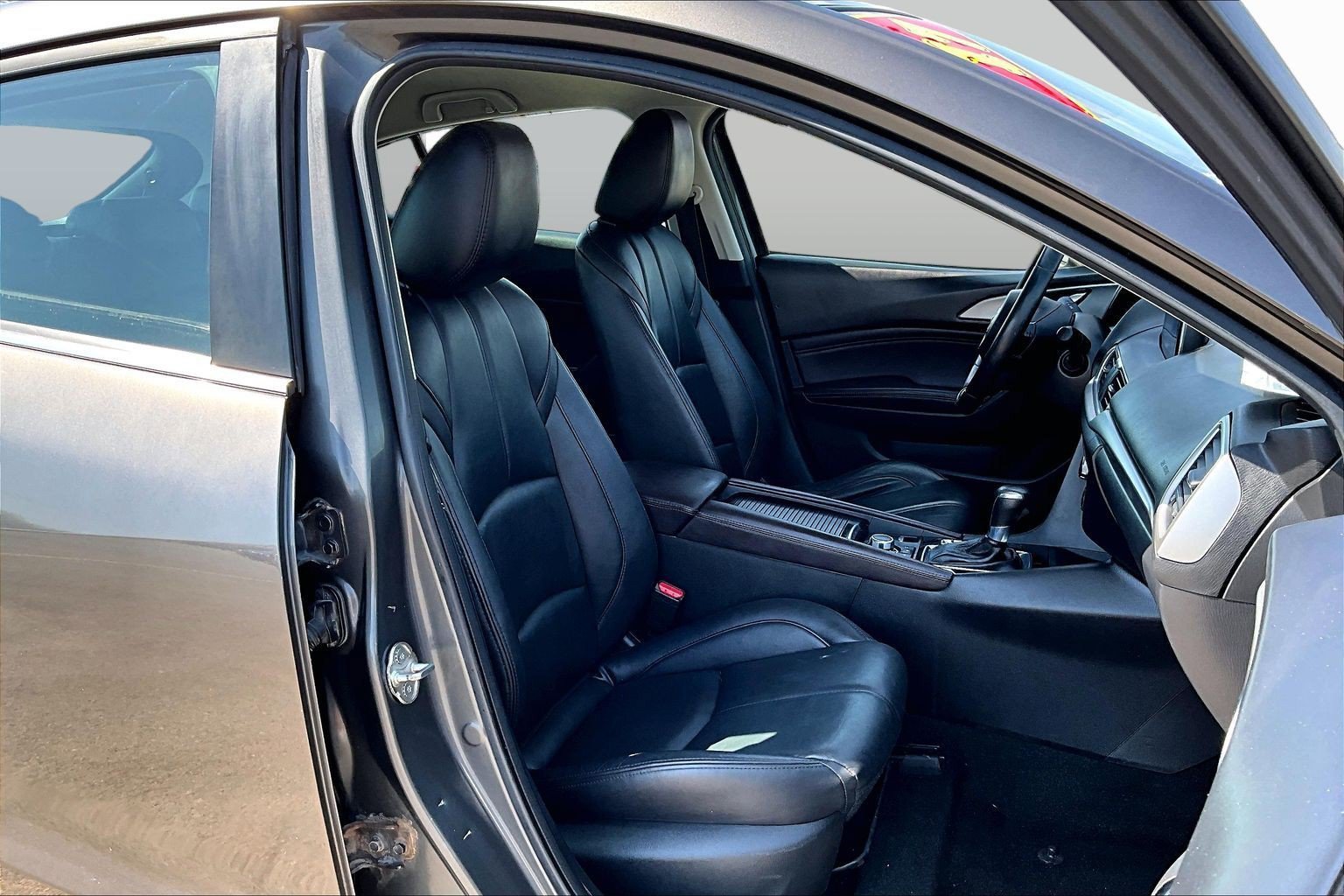 Used 2017 MAZDA MAZDA3 Touring FWD image 7