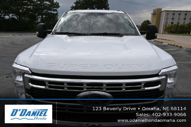 Used 2025 Ford F350 XLT w/ 360-Degree Camera Package AWD/4WD image 40