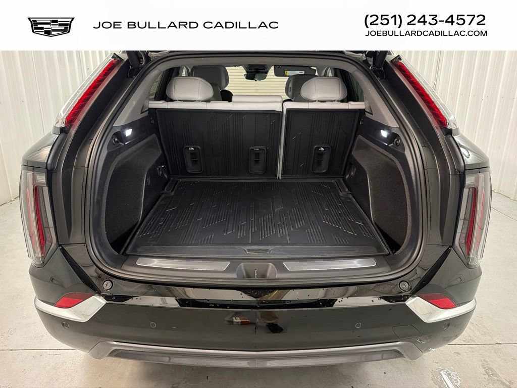 New 2027 Cadillac Optiq Luxury AWD/4WD image 22