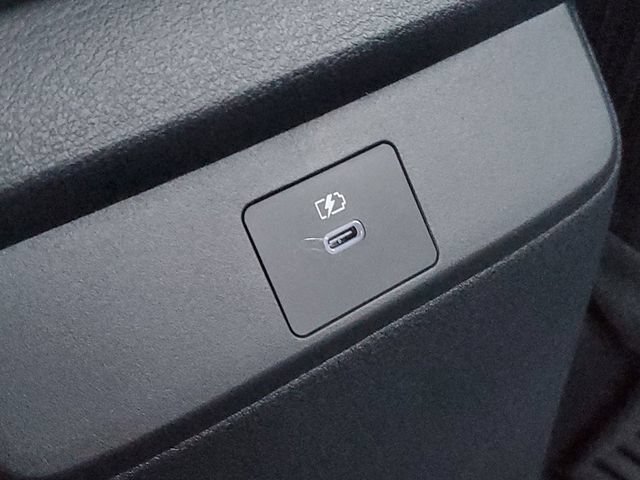 New 2026 Nissan Sentra SR w/ SR Premium Package FWD image 31