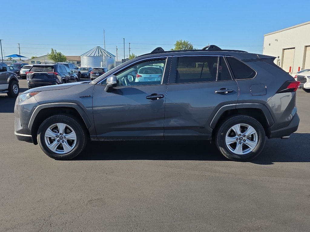 Certified 2020 Toyota RAV4 LE w/ Carpet Mat Package AWD/4WD image 4