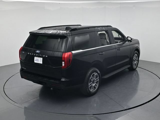 Used 2025 Ford Expedition Active AWD/4WD image 45