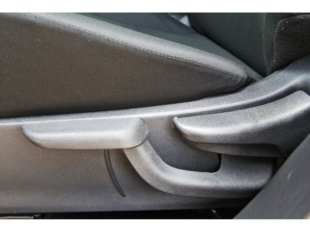 Certified 2025 Nissan Kicks Play S FWD image 25