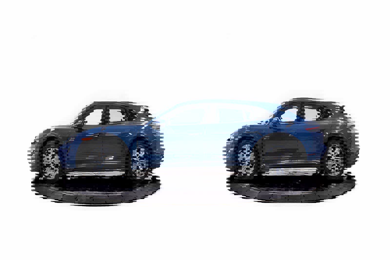 Certified 2023 Porsche Taycan 4 Cross Turismo image 2