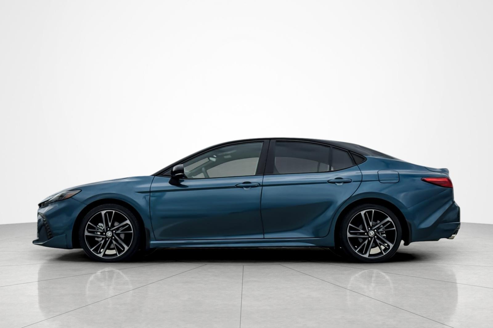 Certified 2025 Toyota Camry XSE FWD image 2