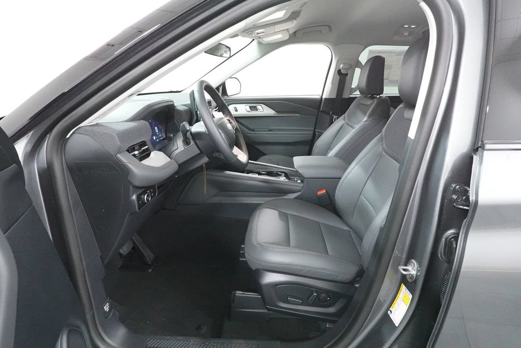 New 2026 Ford Explorer Active w/ Active Comfort Package AWD/4WD image 24