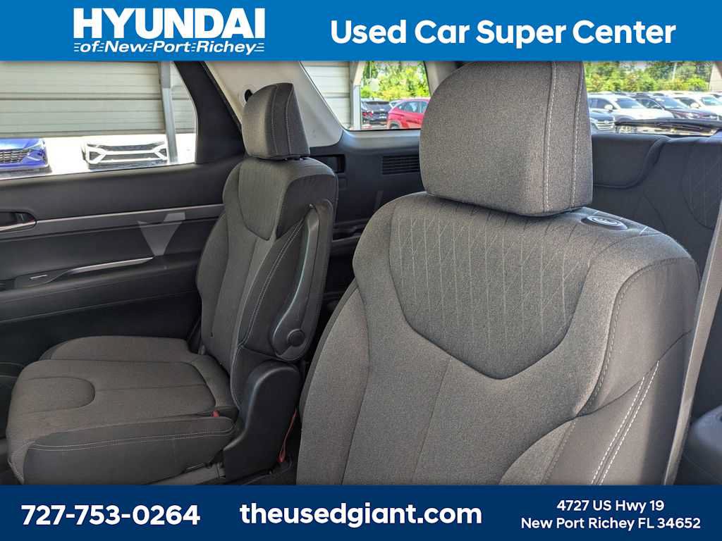 Used 2021 Hyundai Palisade SEL FWD image 16