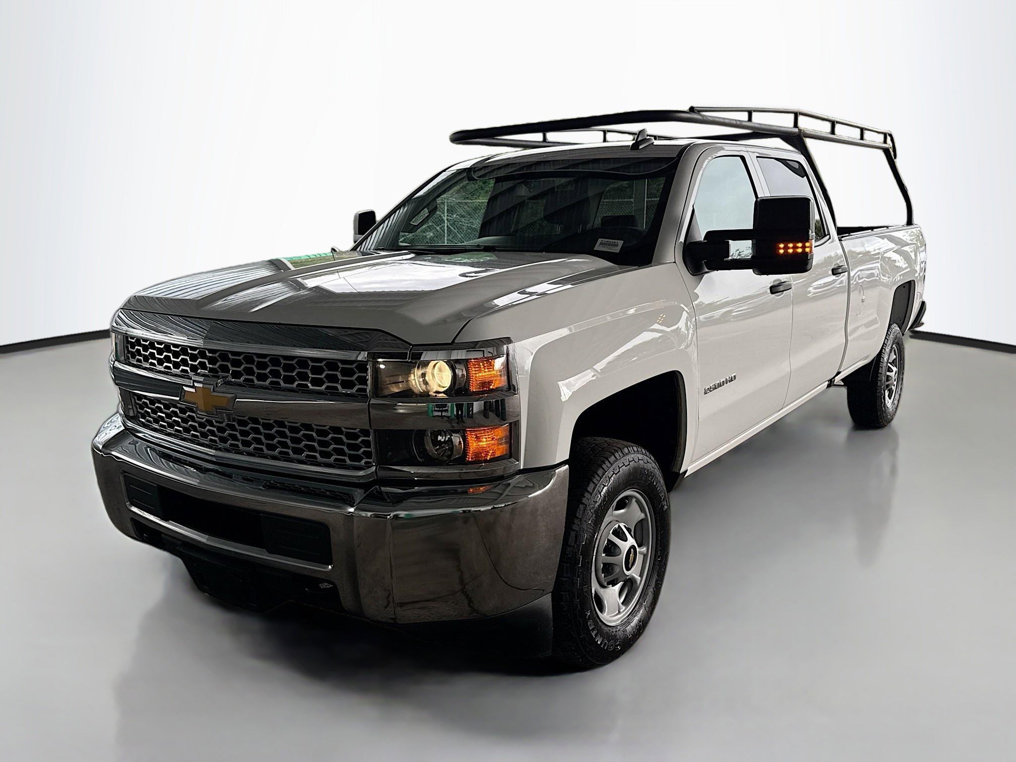 Used 2019 Chevrolet Silverado 2500 W/T w/ WT Convenience Package image 4