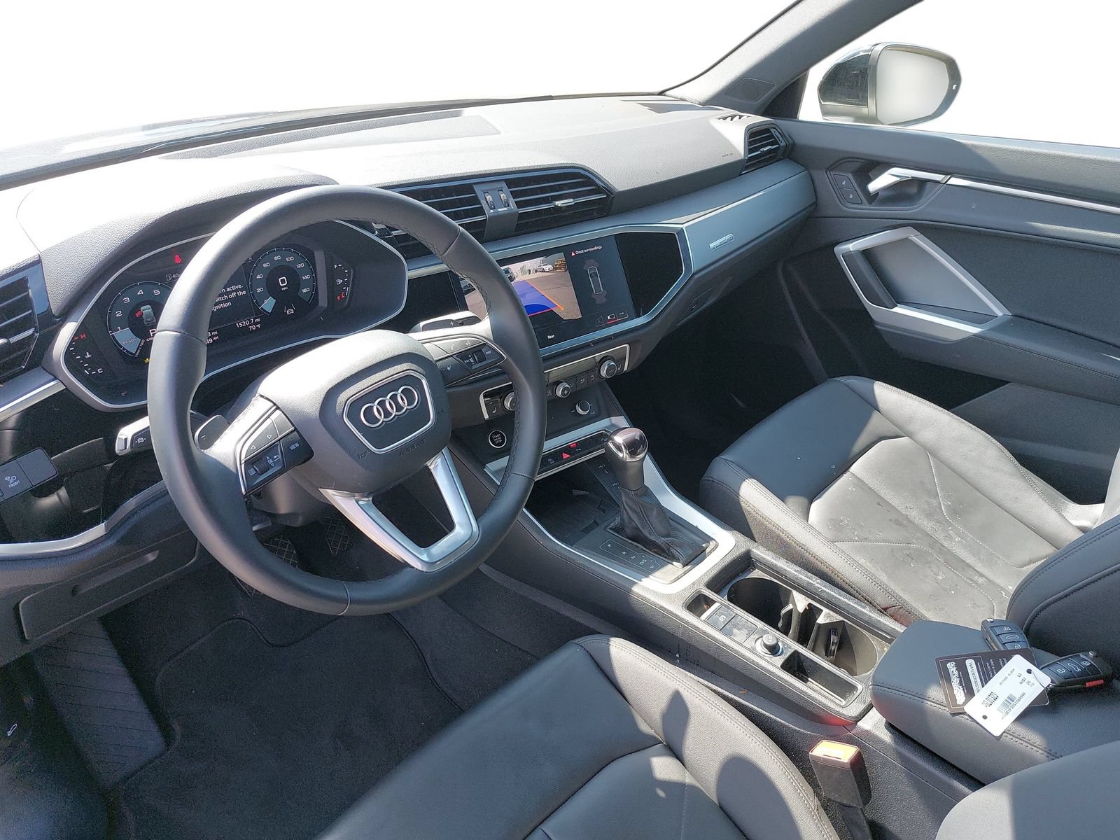 Used 2025 Audi Q3 2.0T Premium w/ Convenience Package AWD/4WD image 5