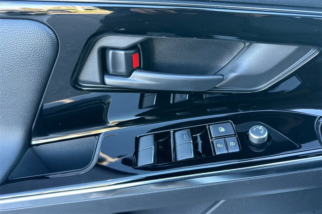 Used 2023 Toyota bZ4X Limited image 11