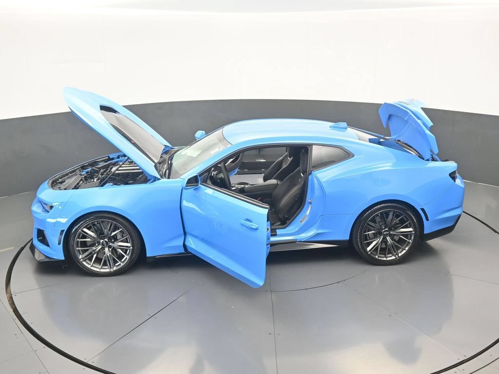Used 2023 Chevrolet Camaro ZL1 RWD image 60