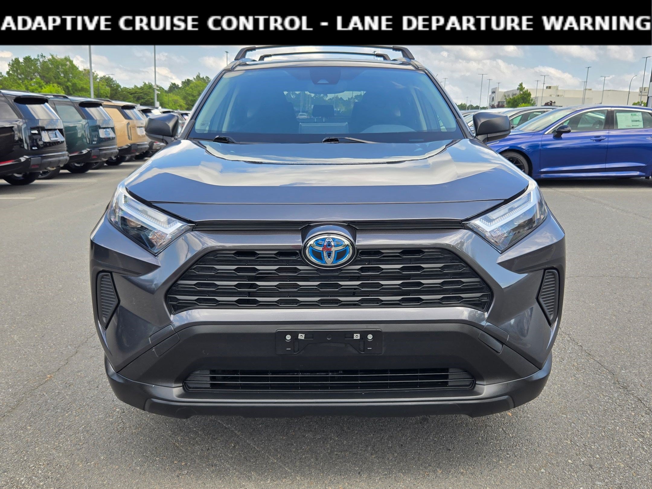 Used 2024 Toyota RAV4 LE AWD/4WD image 2