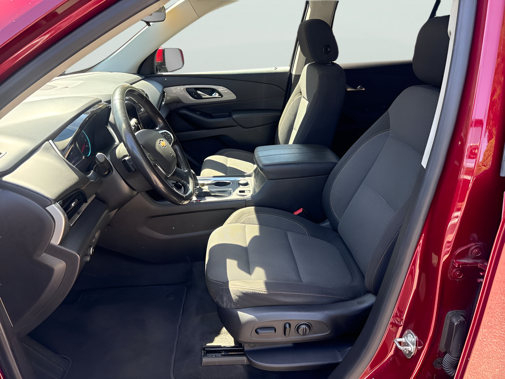 Used 2020 Chevrolet Traverse LT w/ LPO, Floor Liner Package AWD/4WD image 17