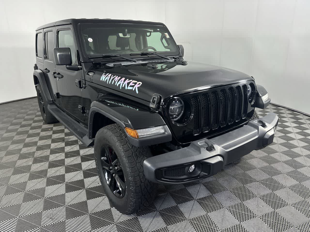 Used 2020 Jeep Wrangler Unlimited Sahara AWD/4WD image 13