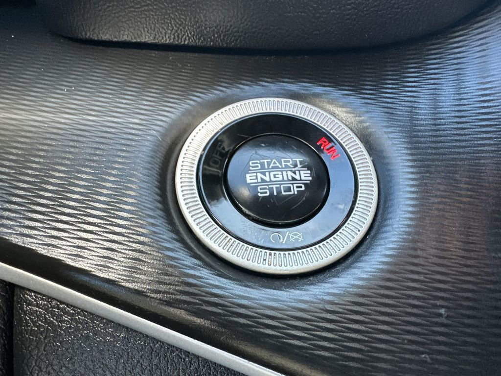Used 2024 Jeep Grand Cherokee Altitude image 19