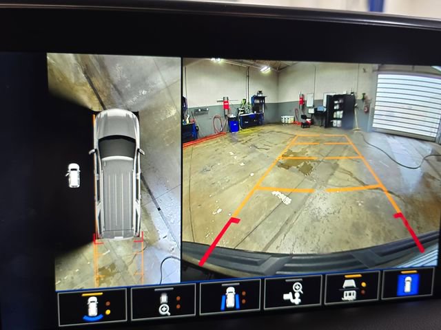 Used 2022 Chevrolet Tahoe High Country image 29