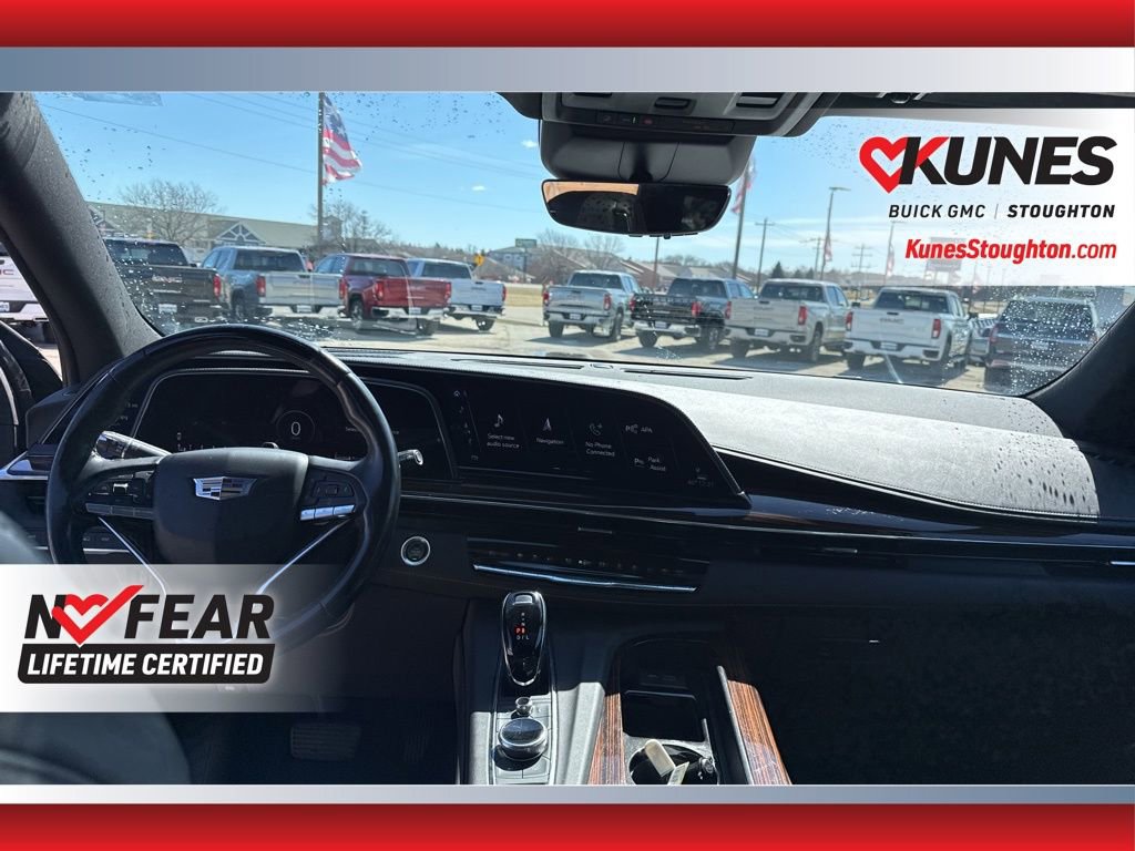 Used 2023 Cadillac Escalade Premium Luxury image 47