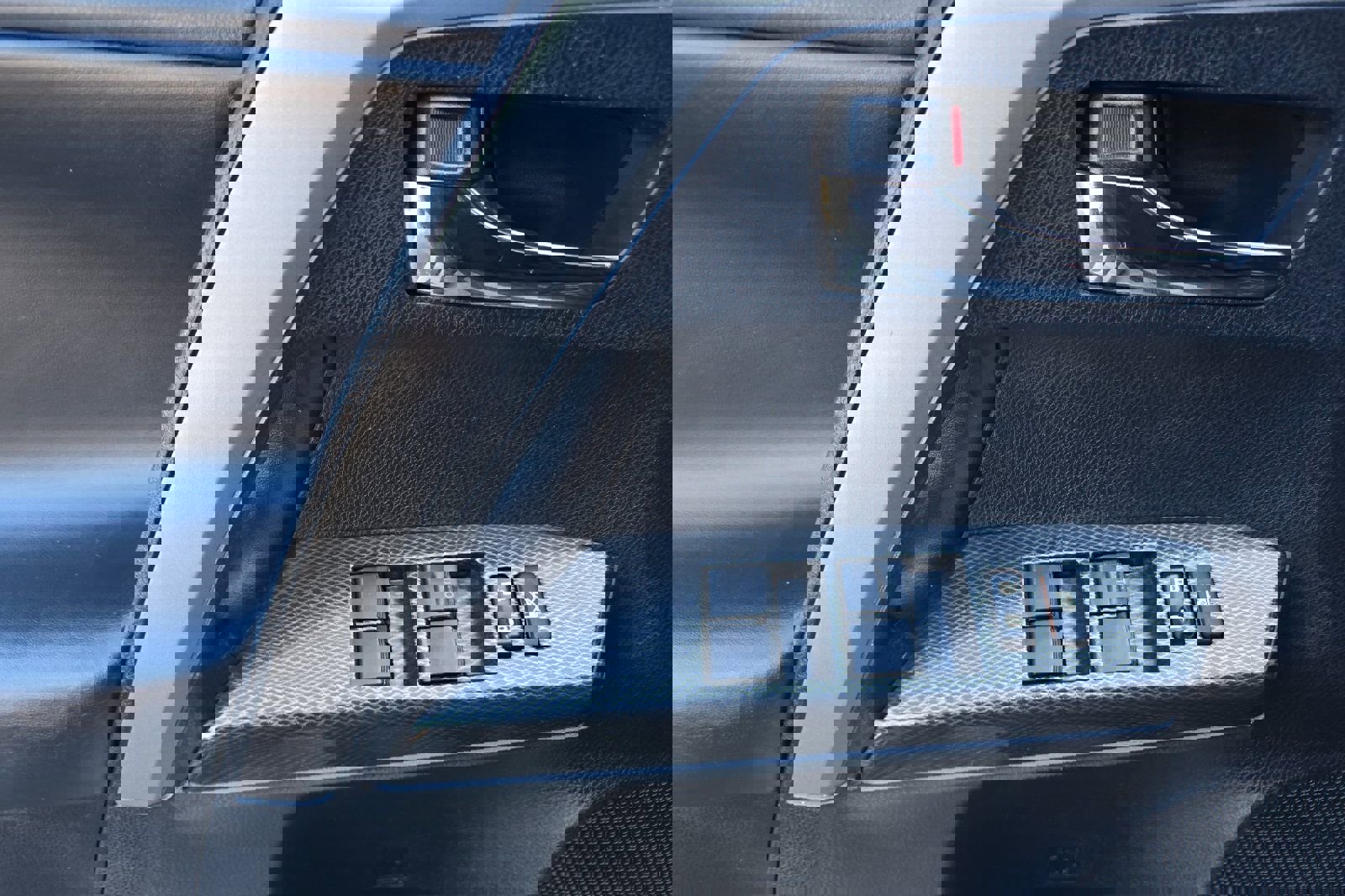 Used 2018 Toyota RAV4 Adventure image 11