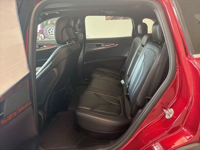 Used 2018 Lincoln MKX Reserve w/ Driver Assistance Package AWD/4WD image 14