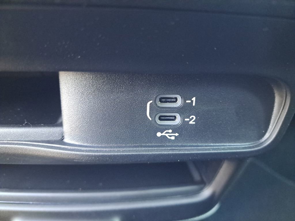 New 2026 Chrysler Pacifica Select image 6