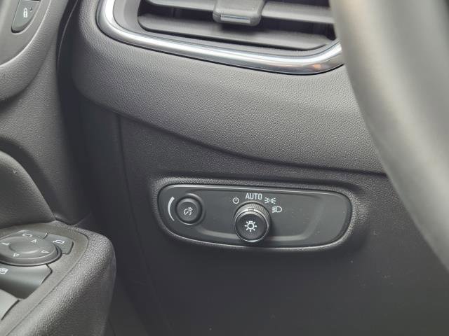 Used 2024 Chevrolet Equinox LT image 11