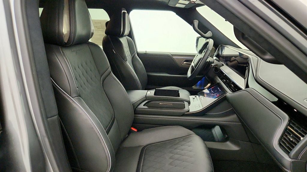 Used 2025 INFINITI QX80 Autograph AWD/4WD image 27