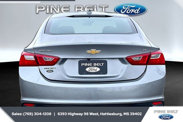 Used 2023 Chevrolet Malibu LT w/ Driver Confidence Package image 4
