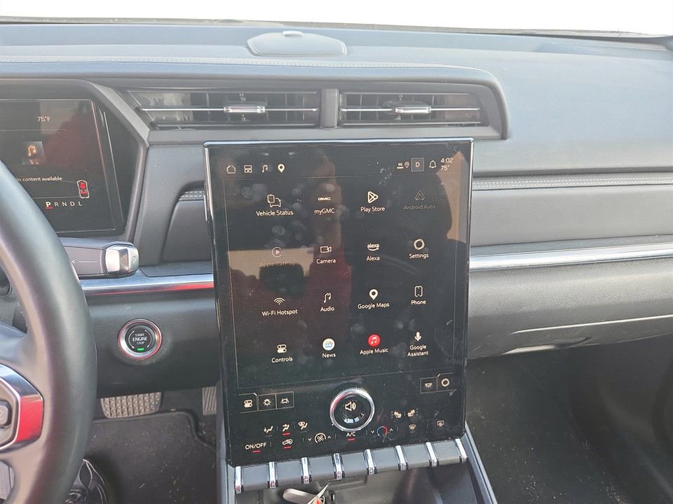 Used 2025 GMC Terrain Elevation AWD/4WD image 25