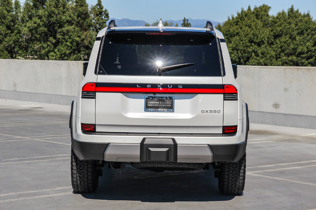Certified 2026 Lexus GX 550 AWD/4WD image 6