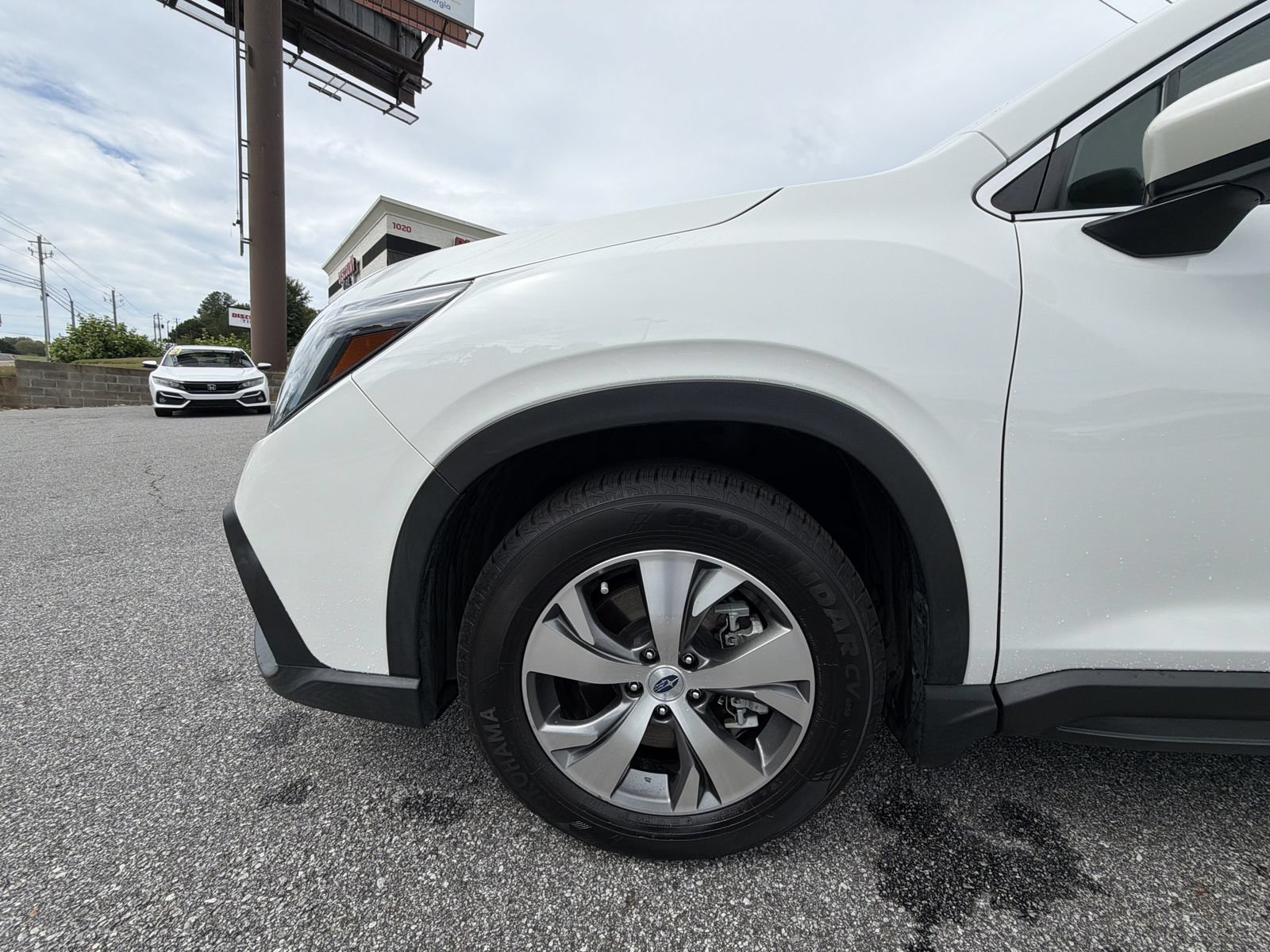 Certified 2024 Subaru Ascent Premium w/ Convenience Package AWD/4WD image 13
