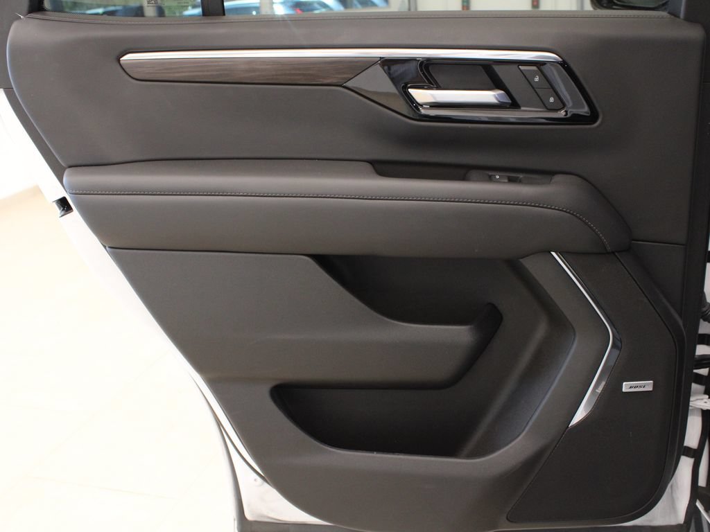 Used 2025 Chevrolet Tahoe LT w/ Comfort Package RWD image 33