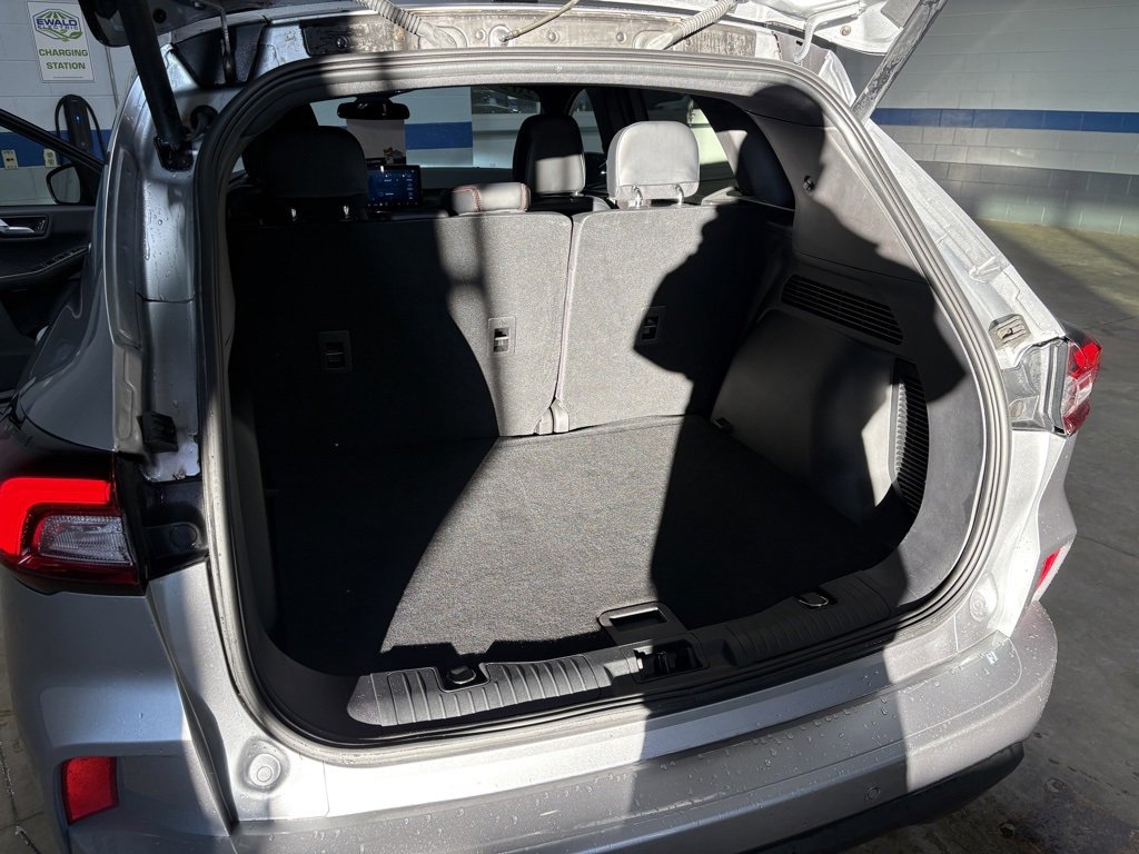 Used 2023 Ford Escape ST-Line w/ Tech Pack #1 image 22