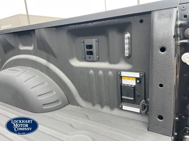 New 2025 Ford F250 XLT w/ Black Appearance Package image 26