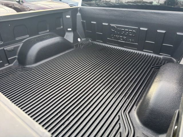 Used 2024 GMC Sierra 1500 SLT image 8