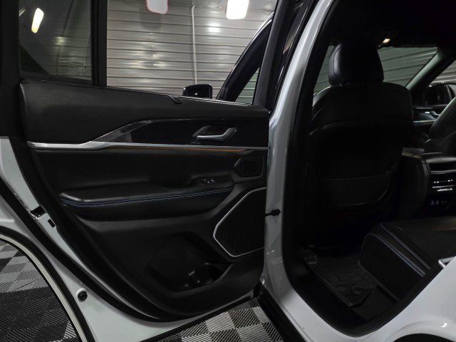 Used 2022 Jeep Grand Cherokee Trailhawk w/ Advanced Protech Group II image 36