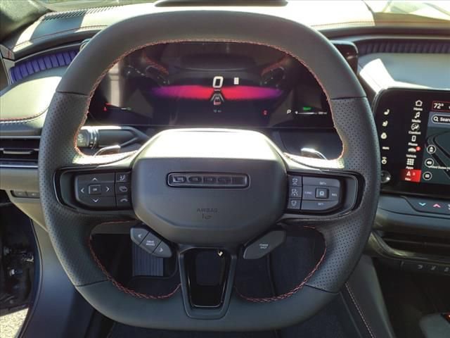Used 2024 Dodge Charger Daytona R/T w/ Plus Group AWD/4WD image 11