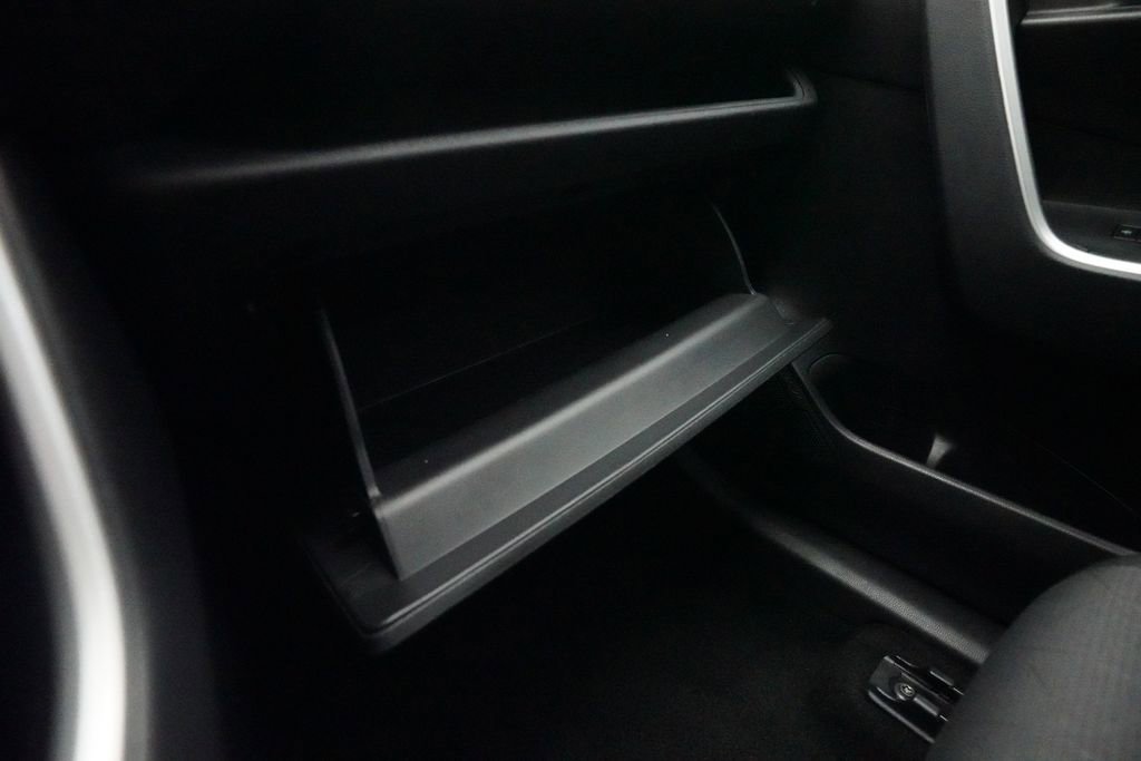Used 2025 Toyota RAV4 XLE image 31