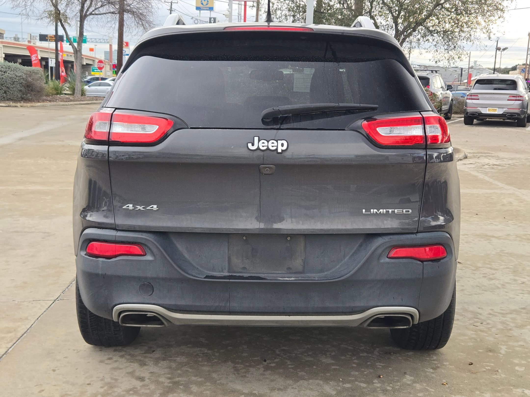 Used 2015 Jeep Cherokee Limited image 4